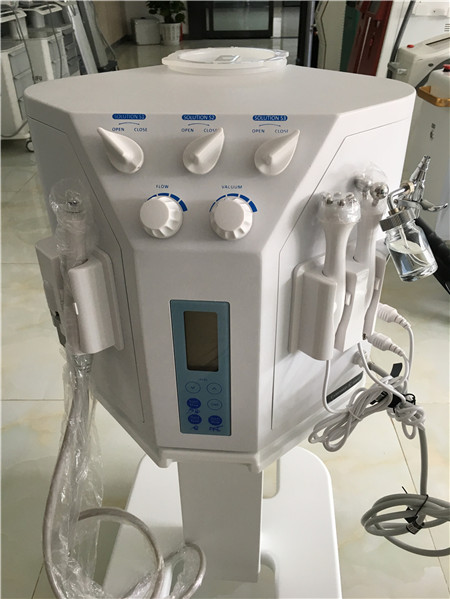  4 in 1 multifunctional facial care S18